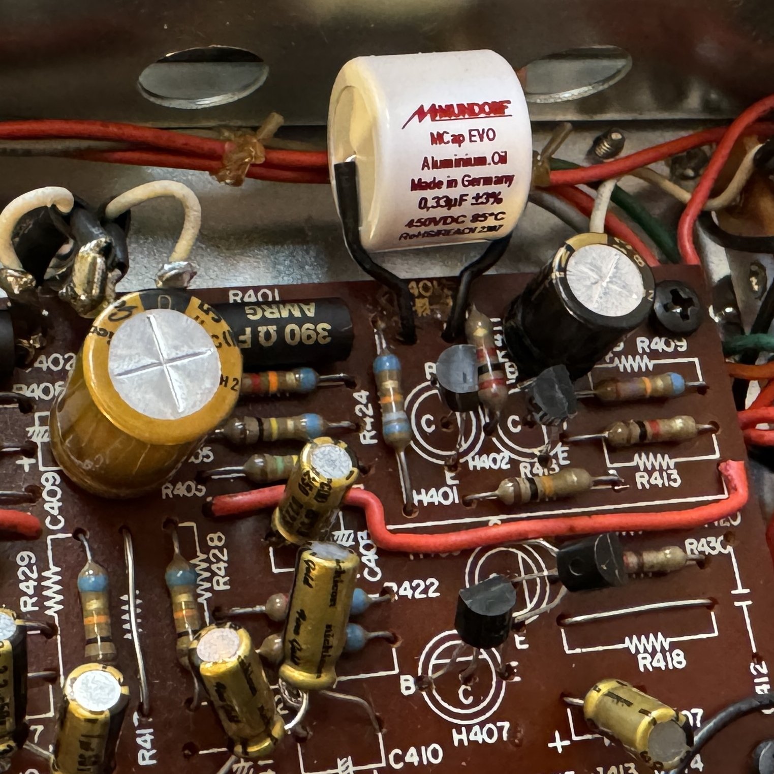 1060-2.jpg